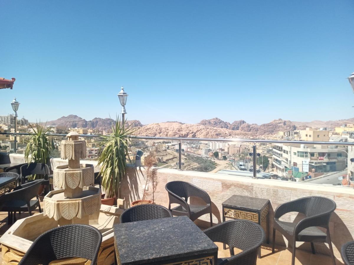 Petra Visitors Hotel Wadi Musa Bagian luar foto