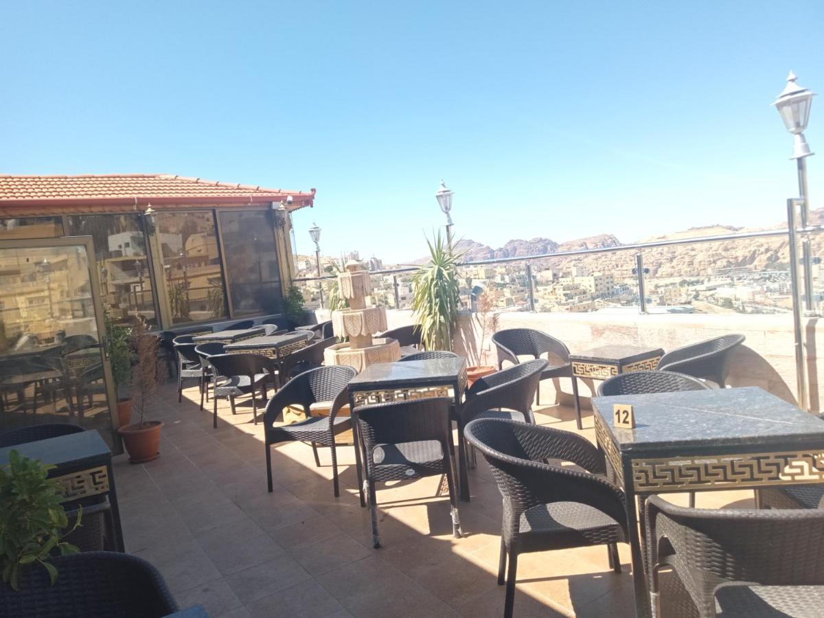 Petra Visitors Hotel Wadi Musa Bagian luar foto