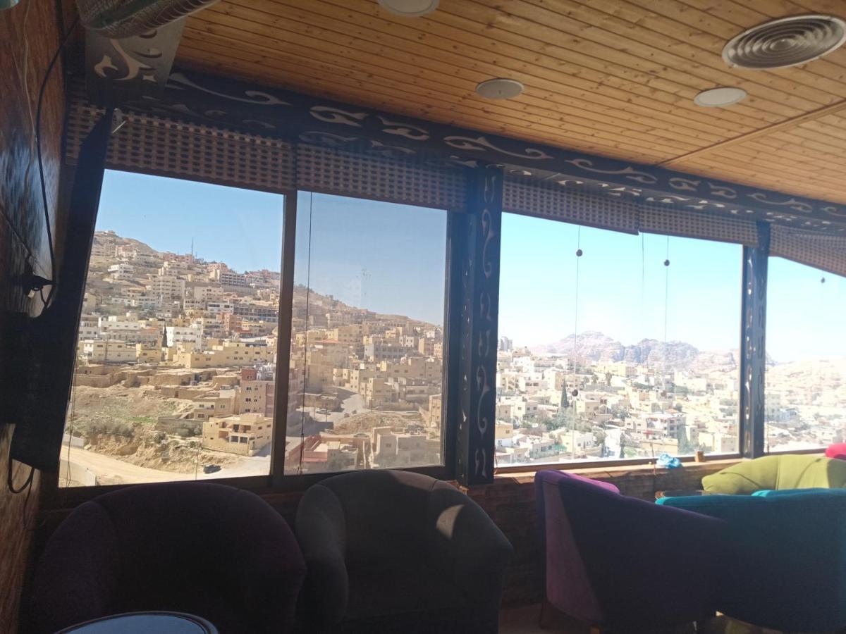 Petra Visitors Hotel Wadi Musa Bagian luar foto